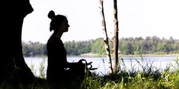Set Healthy Boundaries: A Guide to Mental & Emotional Wellbeing - Cover Image